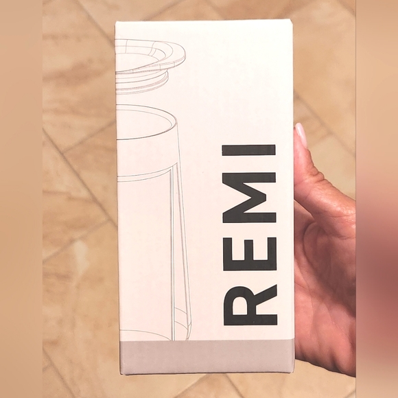 Amazon Logistics Jewel Joy... REMI Insulated 9oz Stainless Steel Tumbler - Picture 5 of 9